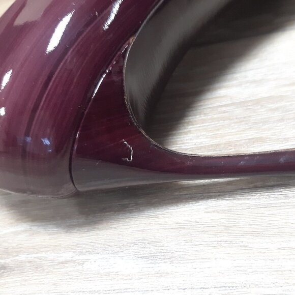 Yves Saint Laurent Purple Ombre Patent Nicole Stilettos Size 37 (6 1/2) - Picture 13 of 13